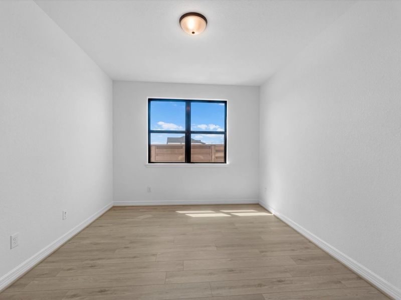 Spacious, unfurnished interior of a new home in Austin Point, Richmond (Image 17).