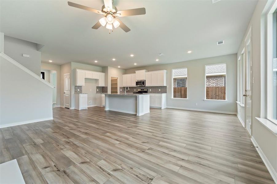 Spacious, unfurnished interior of a new home in Liberty Pointe, Gainesville (Image 33). Spacious, unfurnished interior of a new home in Liberty Pointe, Gainesville (Image 33).