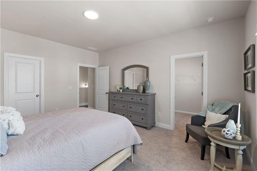 Furnished interior view inside a new home in Aberdeen, Hoschton (Image 13).