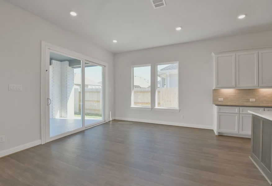 Plan 4117 dining - 6 of 16