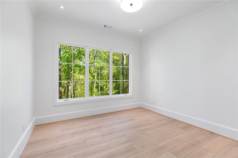 Spacious, unfurnished interior of a new home in , Atlanta (Image 21).