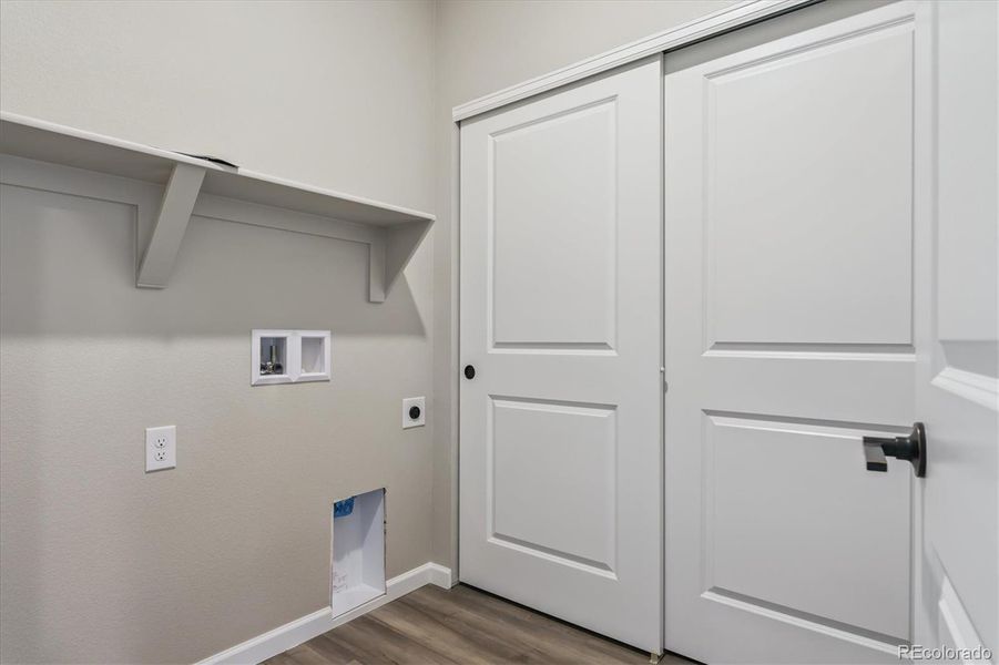 Spacious, unfurnished interior of a new home in , Castle Pines (Image 15). Spacious, unfurnished interior of a new home in , Castle Pines (Image 15).