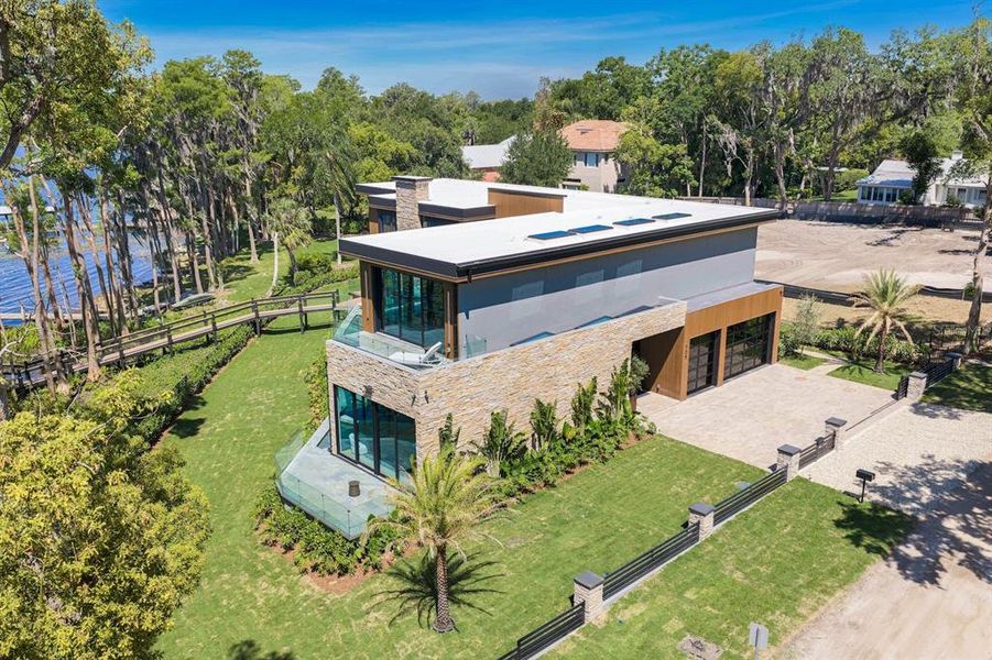 Image 75 of a home in .