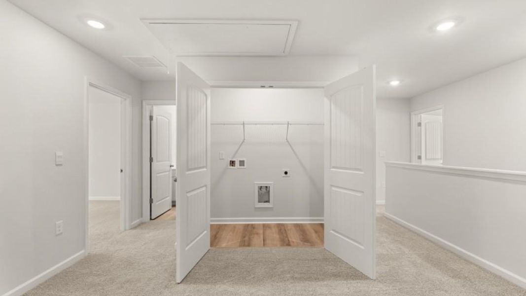 Spacious, unfurnished interior of a new home in Mountain Park, Dahlonega (Image 27). Spacious, unfurnished interior of a new home in Mountain Park, Dahlonega (Image 27).