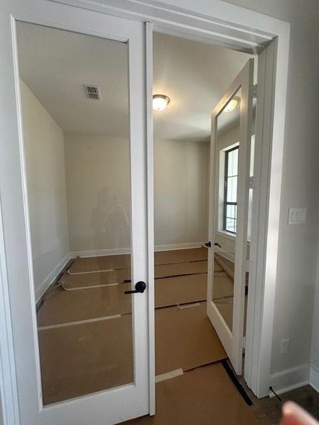 Image 6 of a home in . Image 6 of a home in .