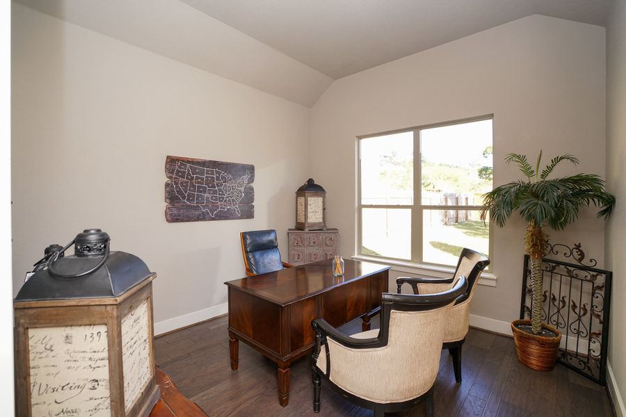 Representative furnished interior of a home built from the The Scottsdale 5000 by Whitestone Custom Homes in Johnson Ranch, Bulverde (Image 15).