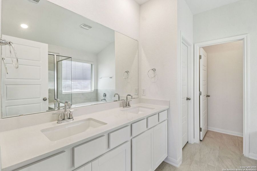 Furnished interior view inside a new home in Legendary Trails - Classic Series, Cibolo (Image 8). Furnished interior view inside a new home in Legendary Trails - Classic Series, Cibolo (Image 8).