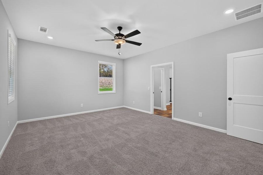 Spacious, unfurnished interior of a new home in , Commerce (Image 36).