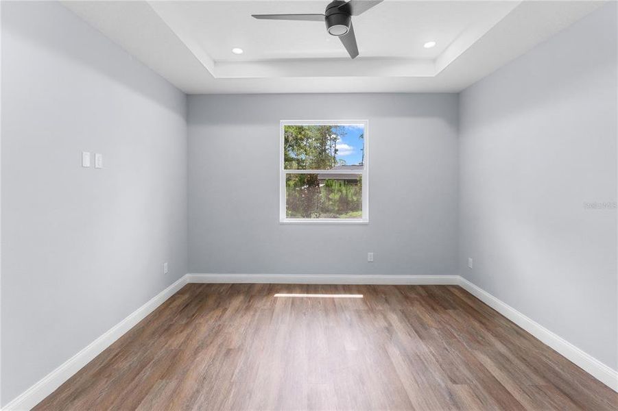 Spacious, unfurnished interior of a new home in , Deland (Image 20).