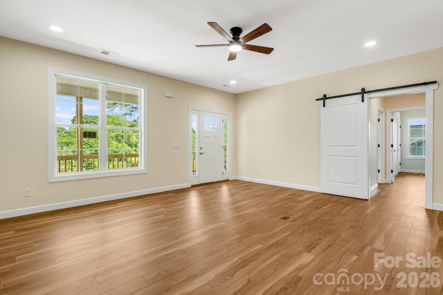Spacious, unfurnished interior of a new home in , Forest City (Image 13).