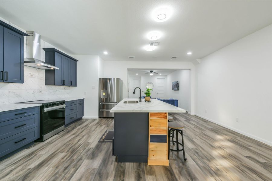 Furnished interior view inside a new home in , Baytown (Image 5).