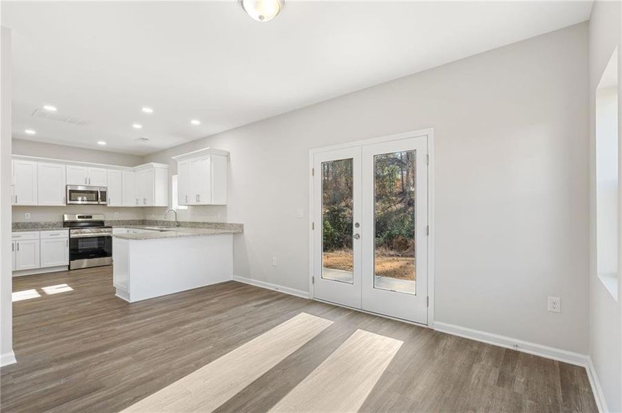 Spacious, unfurnished interior of a new home in , Temple (Image 13).