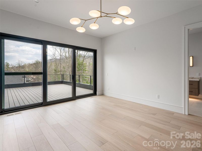 Spacious, unfurnished interior of a new home in , Arden (Image 23).