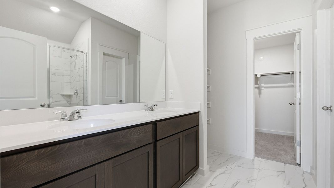 Furnished interior view inside a new home in Patriot Estates, Venus (Image 44). Furnished interior view inside a new home in Patriot Estates, Venus (Image 44).