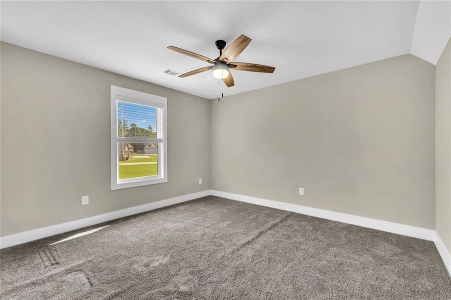 Spacious, unfurnished interior of a new home in , Macon (Image 26).