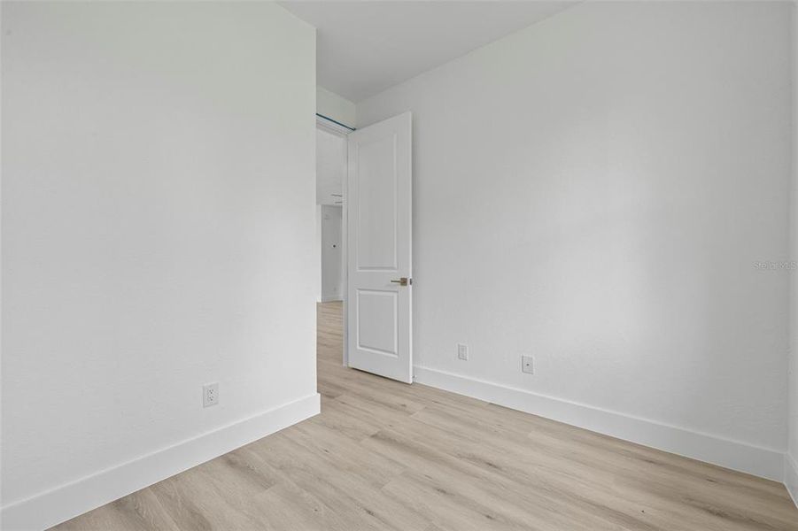 Spacious, unfurnished interior of a new home in , Port Charlotte (Image 29).