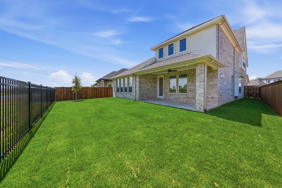 Exterior details and patio area of a home in Aster Park, McKinney (Image 4).