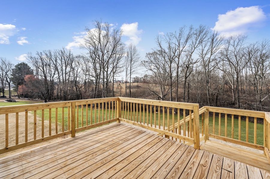 Exterior details and patio area of a home in Parris Meadows, Chesnee (Image 4). Exterior details and patio area of a home in Parris Meadows, Chesnee (Image 4).