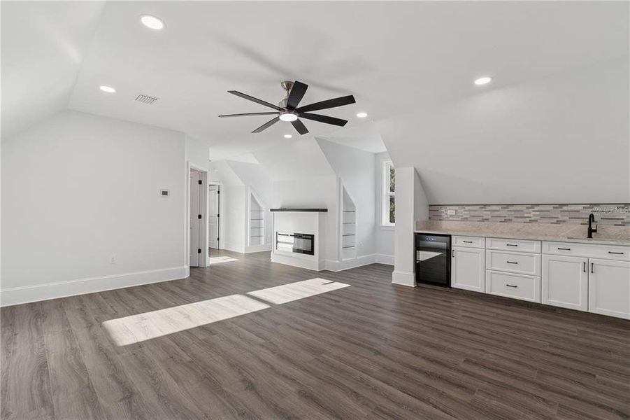 Spacious, unfurnished interior of a new home in , Palm Coast (Image 37). Spacious, unfurnished interior of a new home in , Palm Coast (Image 37).