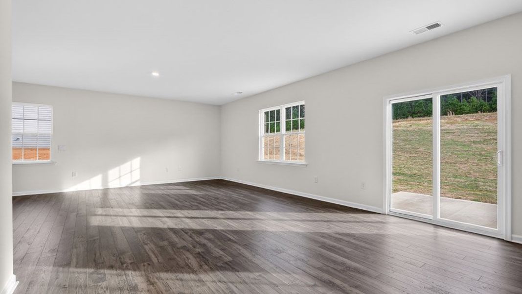Spacious, unfurnished interior of a new home in Olive Branch, Wilson's Mills (Image 19).