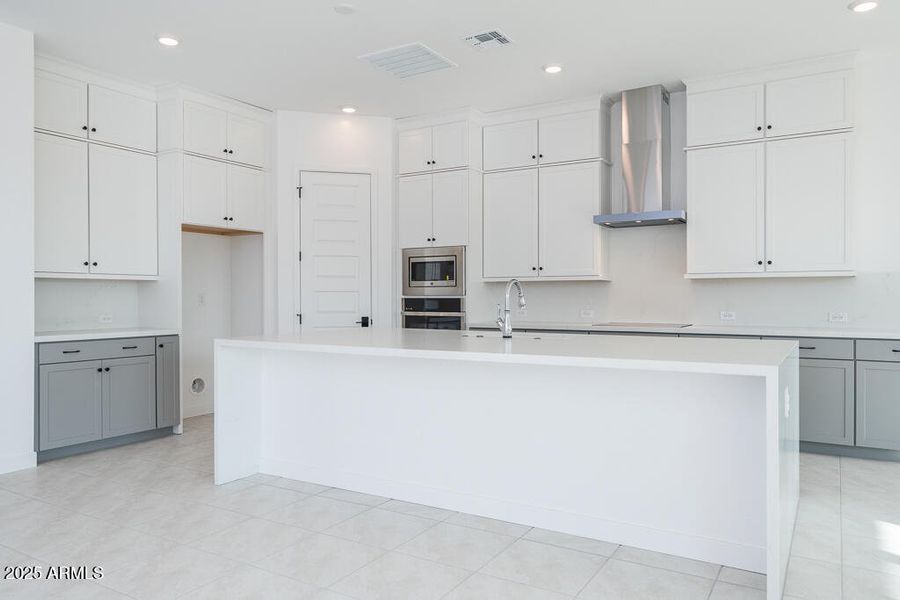 Tri Pointe Blossom Rock 554 - Kitchen-2M Tri Pointe Blossom Rock 554 - Kitchen-2M