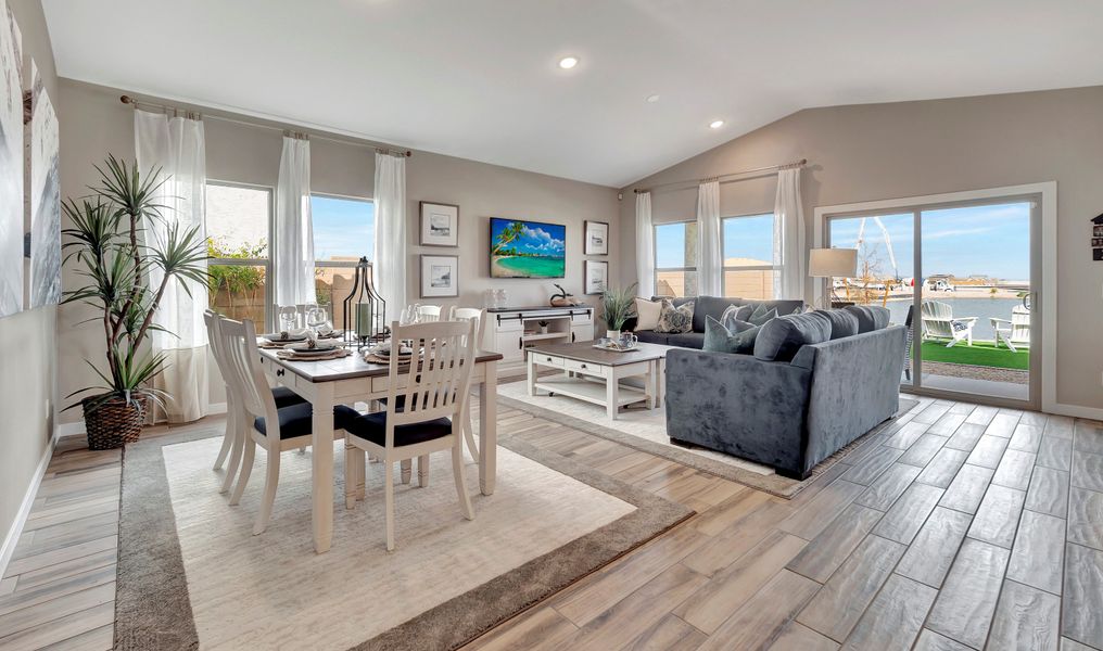 Image 18 of the The Lakes at Rancho El Dorado community in Maricopa, AZ.