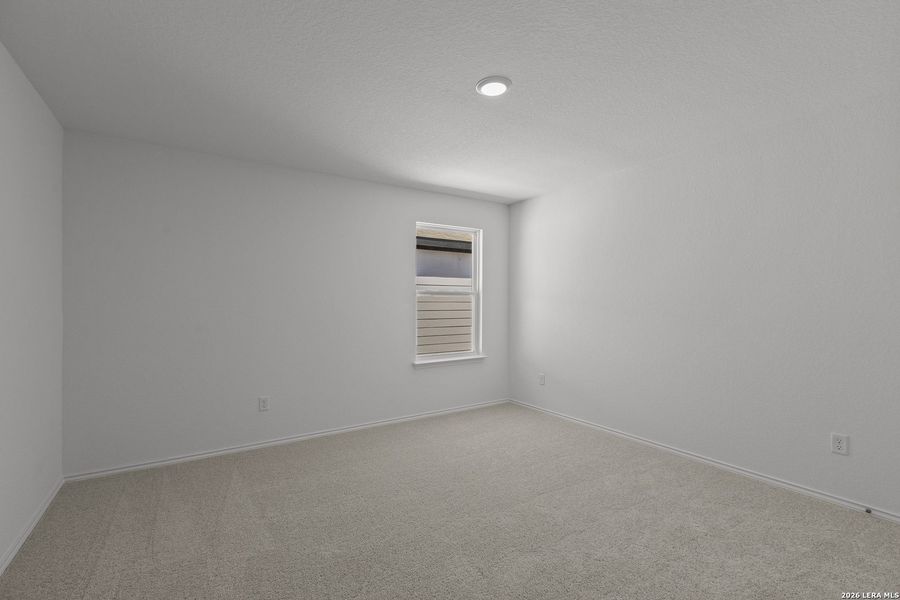 Spacious, unfurnished interior of a new home in Meadows at Clear Springs, New Braunfels (Image 17).
