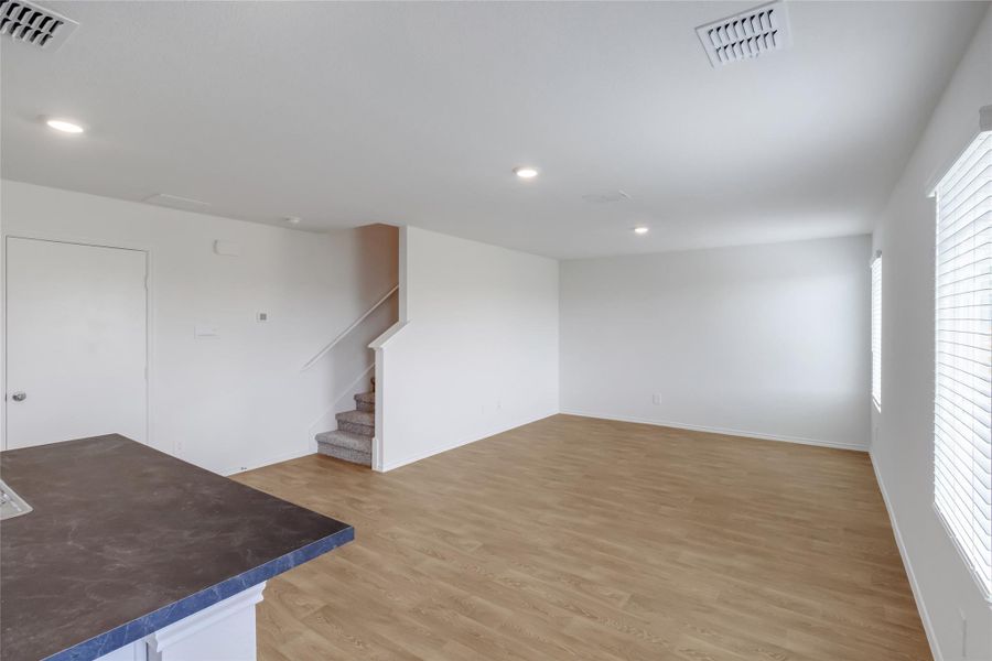 Spacious, unfurnished interior of a new home in Prairie Lakes, Buda (Image 10). Spacious, unfurnished interior of a new home in Prairie Lakes, Buda (Image 10).