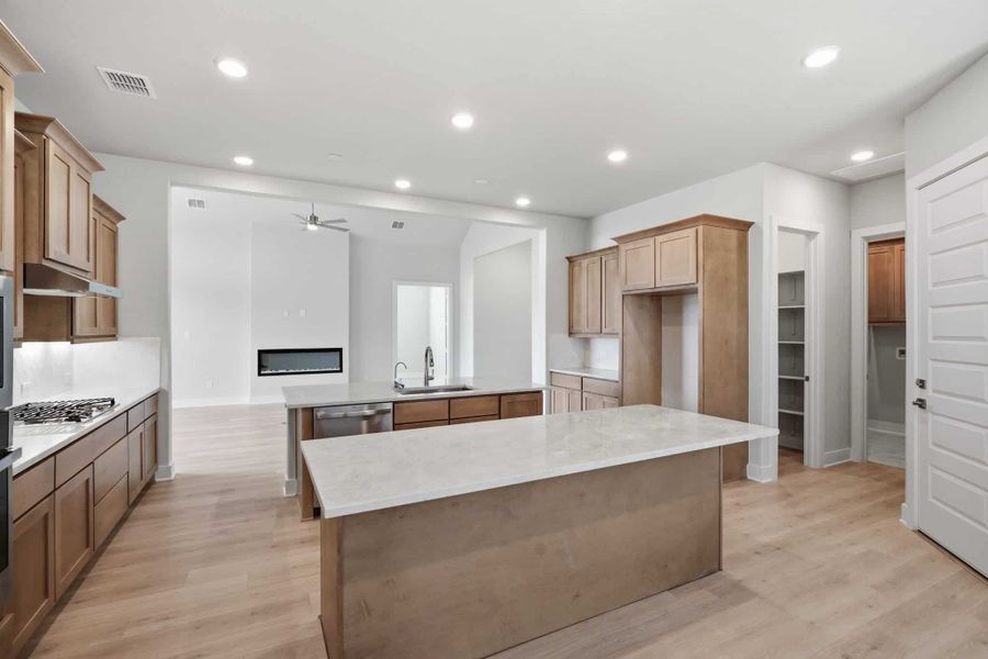 Furnished interior view inside a new home in Esperanza, Boerne (Image 14).