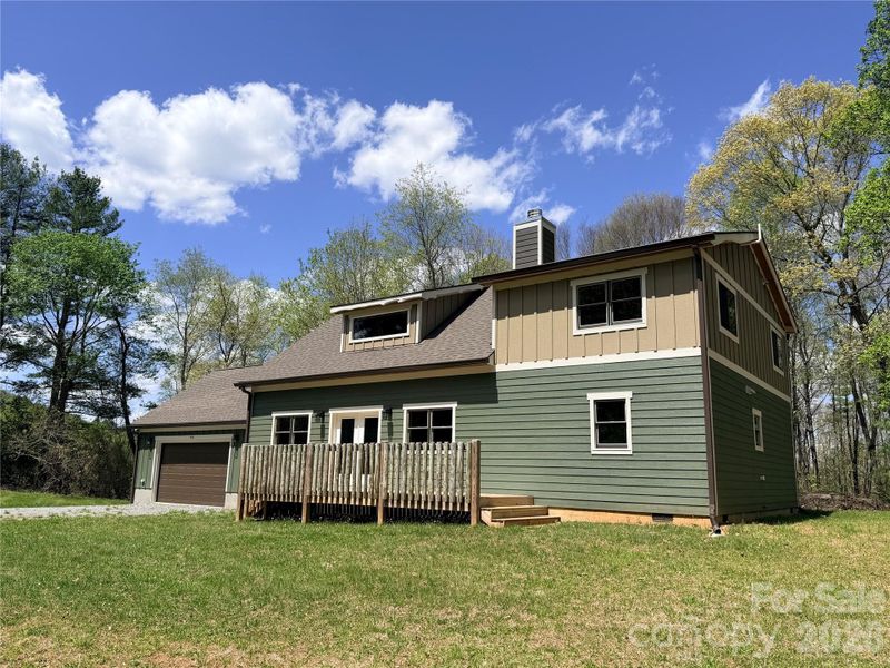 Exterior details and patio area of a home in , Laurel Springs (Image 3).