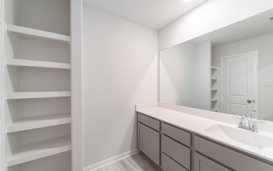 Image 5 of a home in River Ranch Meadows. Image 5 of a home in River Ranch Meadows.