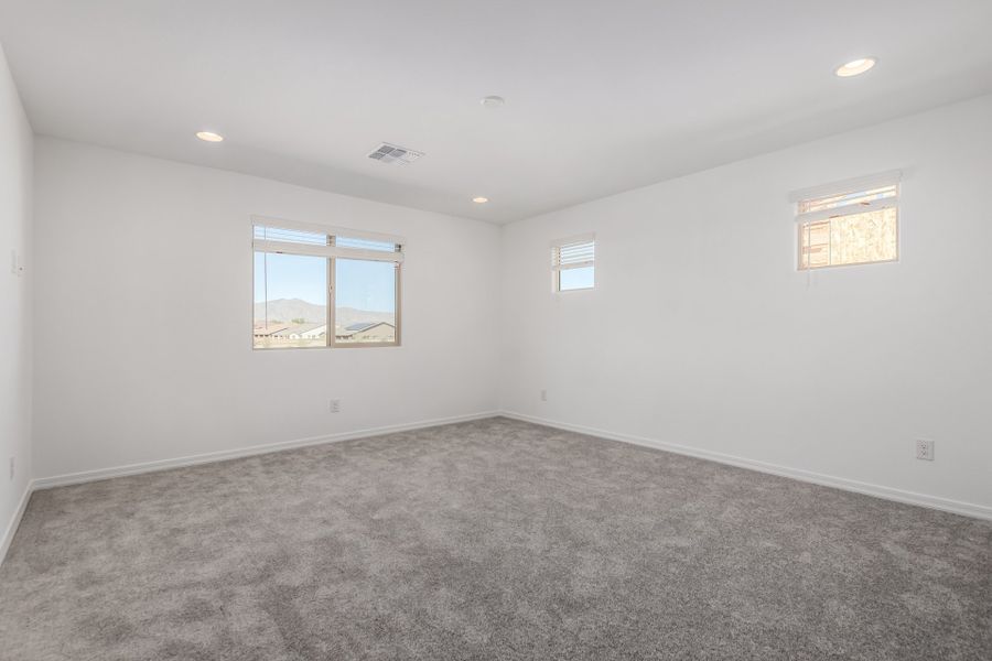 Representative unfurnished interior of a home built from the Winsor by Taylor Morrison in Allen Ranches Discovery Collection, Litchfield Park (Image 19).