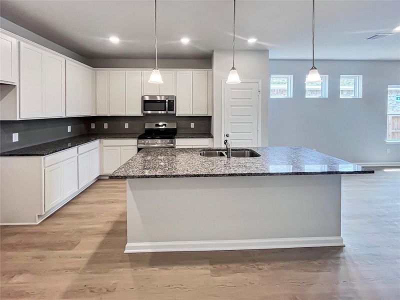 The Oakshire II- Kitchen The Oakshire II- Kitchen