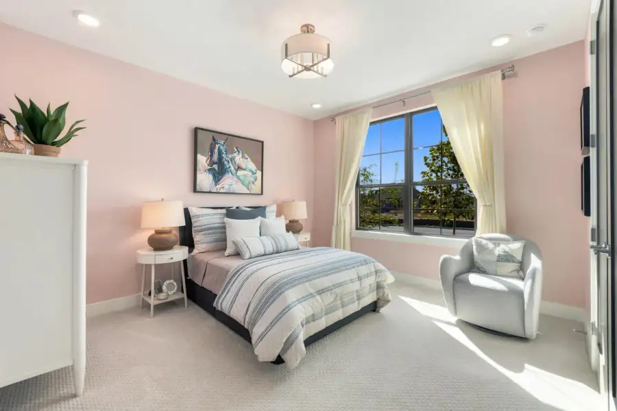 Crown Bedroom 4