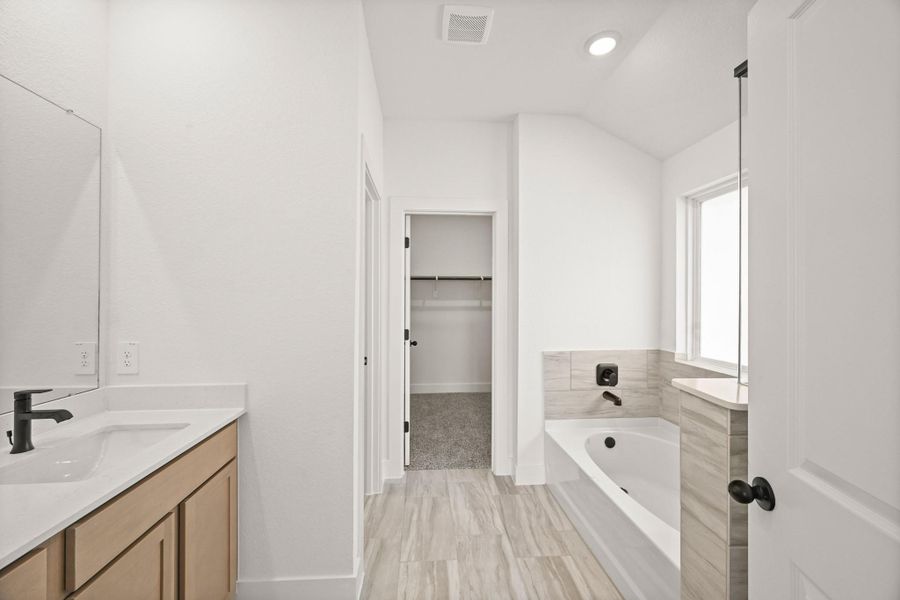 Furnished interior view inside a new home in Chapel Lakes, Montgomery (Image 11).