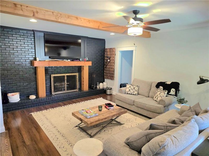 Furnished interior view inside a new home in , Buford (Image 38).