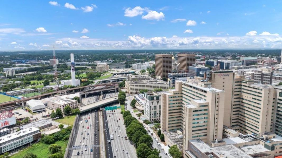 Condo located in Atlanta, GA showcasing its design and architecture (Image 4). Condo located in Atlanta, GA showcasing its design and architecture (Image 4).