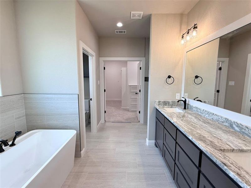 Furnished interior view inside a new home in , Granbury (Image 10).