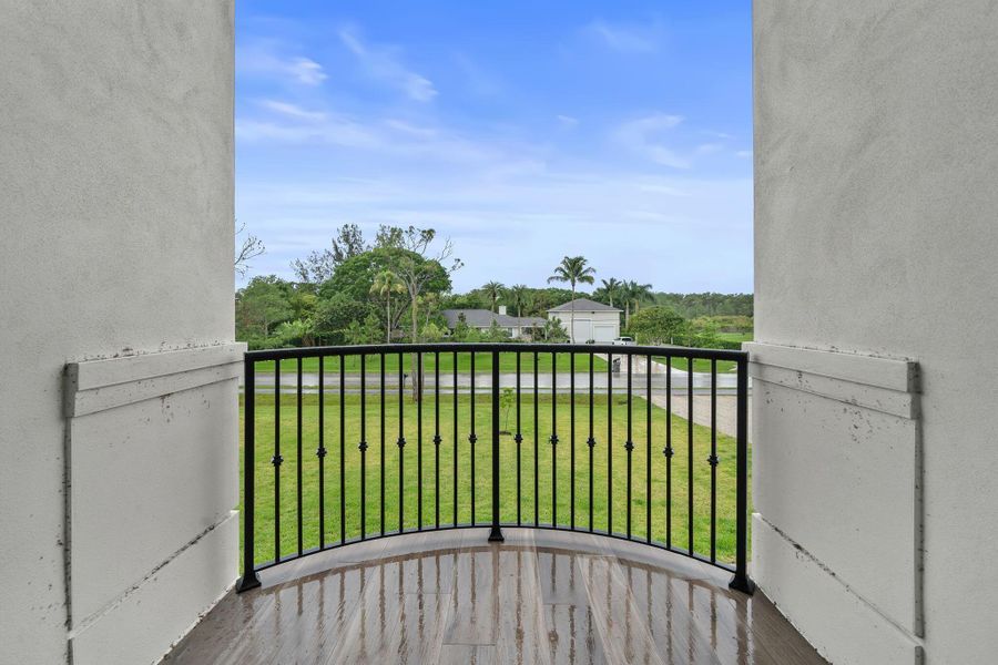 Furnished interior view inside a new home in , Palm Beach Gardens (Image 36).