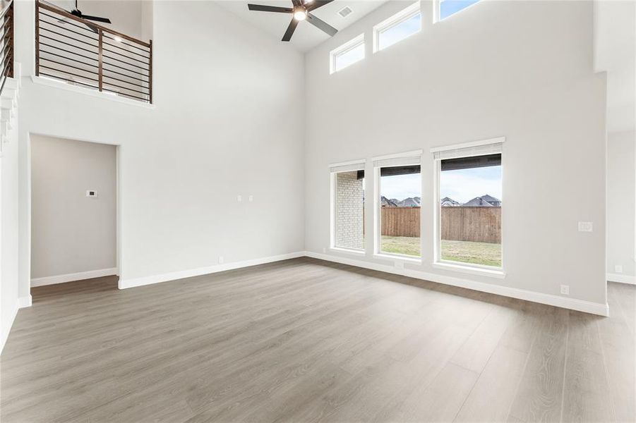 Spacious, unfurnished interior of a new home in Somerset Classic 70s & 80s, Mansfield (Image 19).