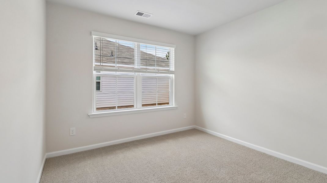 Spacious, unfurnished interior of a new home in Gates Village, Lugoff (Image 21).