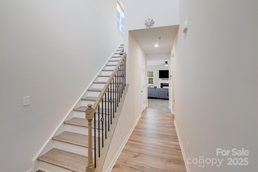 Spacious, unfurnished interior of a new home in Elizabeth: Walk, Fort Mill (Image 19). Spacious, unfurnished interior of a new home in Elizabeth: Walk, Fort Mill (Image 19).