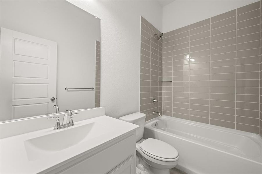 Furnished interior view inside a new home in Pirate Village, Granbury (Image 6). Furnished interior view inside a new home in Pirate Village, Granbury (Image 6).