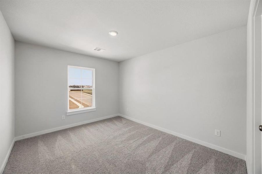 Spacious, unfurnished interior of a new home in Overland Grove, Forney (Image 13).