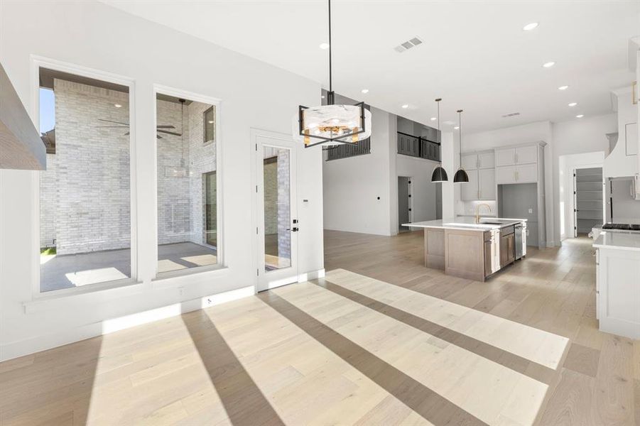 27. 610 Apogee - Hearth (3)