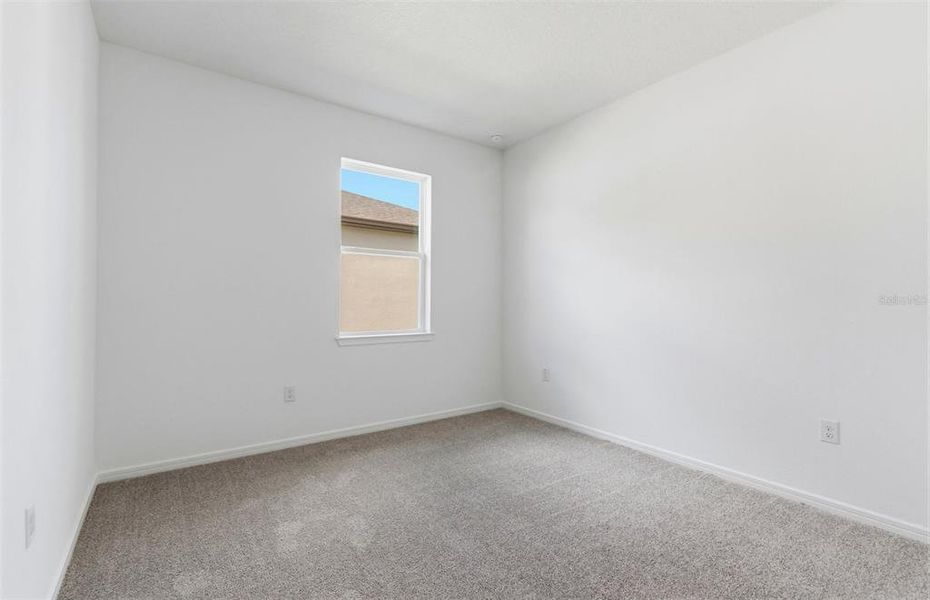 Spacious, unfurnished interior of a new home in Del Webb Stone Creek, Ocala (Image 15).