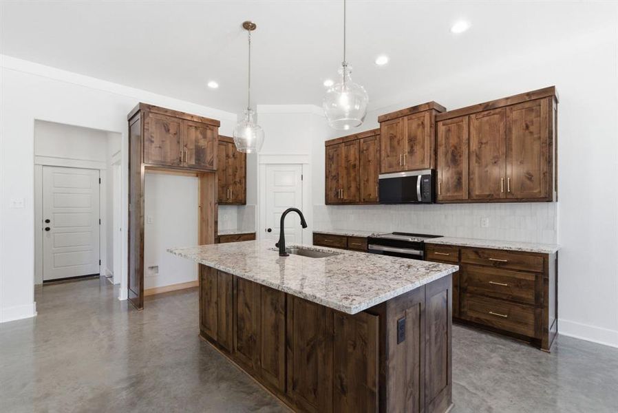 Furnished interior view inside a new home in , Weatherford (Image 13).