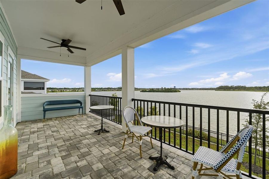 Exterior details and patio area of a home in Emerald Landing at Waterside at Lakewood Ranch – Lake Series, Sarasota (Image 30). Exterior details and patio area of a home in Emerald Landing at Waterside at Lakewood Ranch – Lake Series, Sarasota (Image 30).