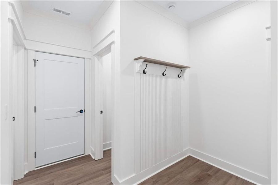 Spacious, unfurnished interior of a new home in , Waleska (Image 37).