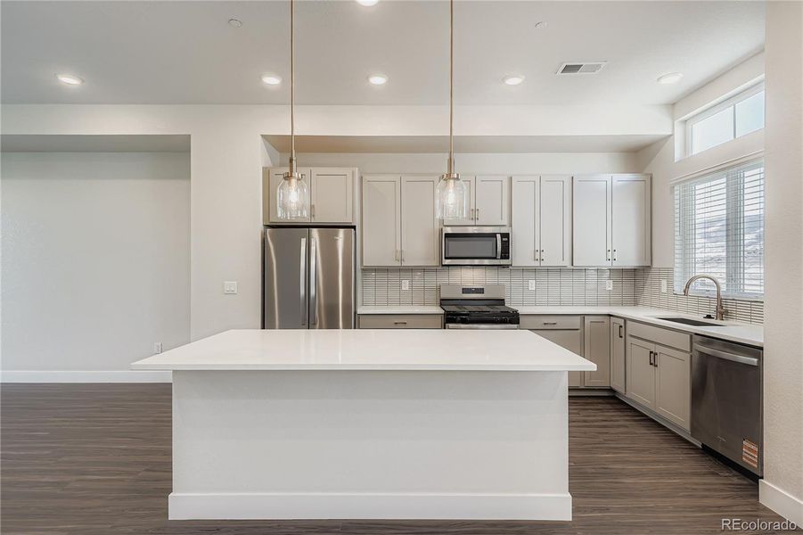 All appliances included!